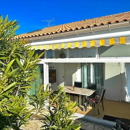 Holiday home Ferienhaus + Meer + Natur *